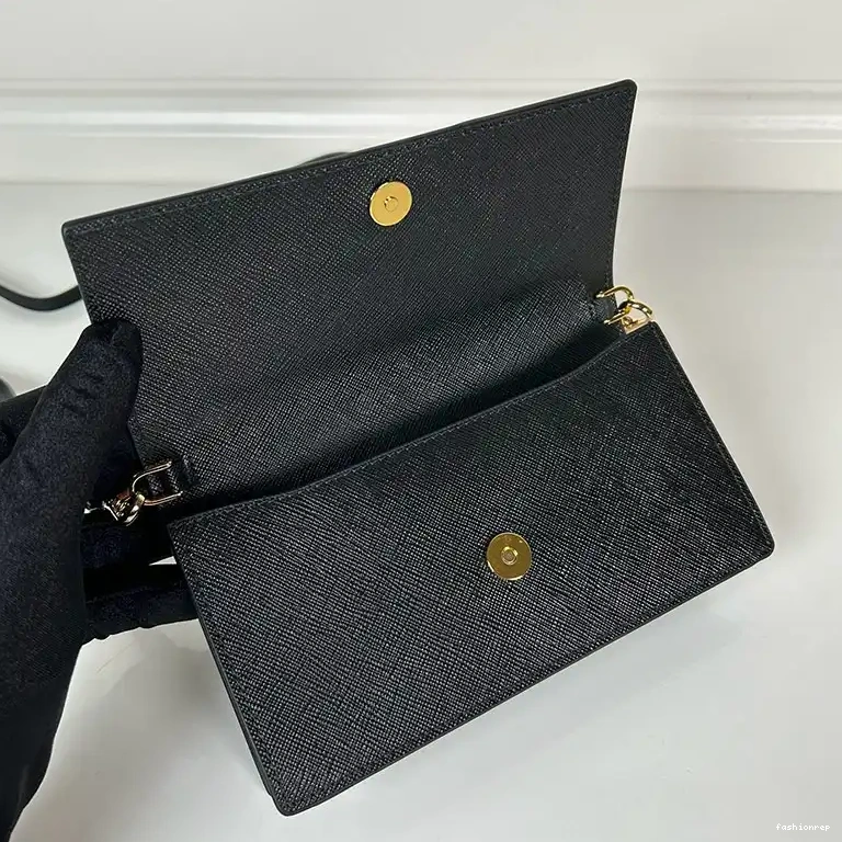 Fashionrep 2411YA0016 Bags Prada 1015